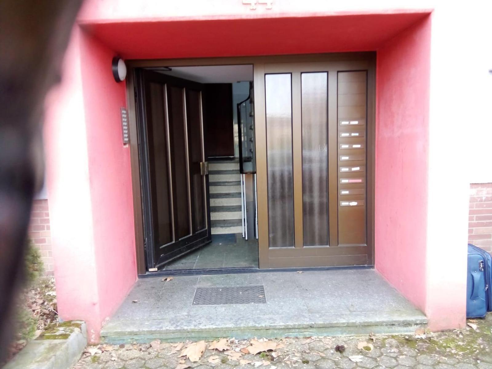 Ferienwohnung Monteurwohnung Messewohnung Duisburg Sued Grenze Duesseldorf 6 Personen Экстерьер фото